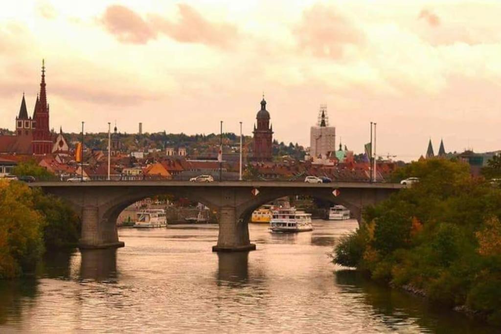 Willkommen In Wuerzburg اهلا بكم فى Willcome Esterno foto